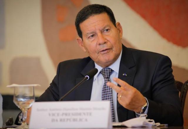 Mourão: desmatamento na Amazônia cresceu por aumento populacional