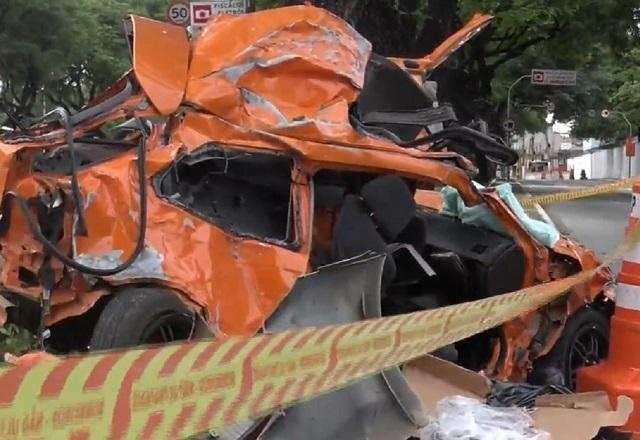 Avenida em SP registra dois acidentes em menos de uma hora