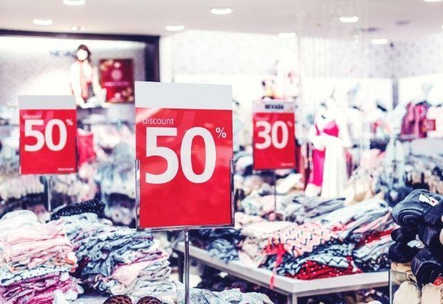 7 em cada 10 brasileiros pretendem comprar nesta Black Friday, diz pesquisa