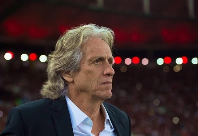 Empresário de Jorge Jesus viaja ao Rio para conversar com o Flamengo