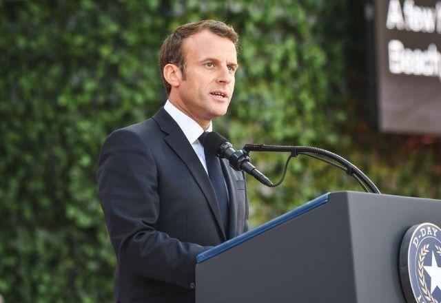 "Palhaço" disse Macron sobre Boris Johnson, segundo revista francesa