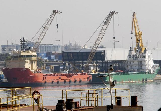 Anvisa aprova exigência de comprovante de vacina em navios de carga