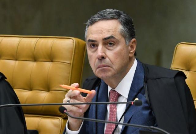 Barroso sobre passaporte da vacina: "Impedir que as pessoas morram"