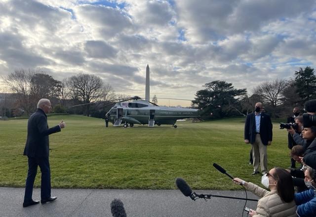 Cinco dias após tornado, Biden visita estado do Kentucky