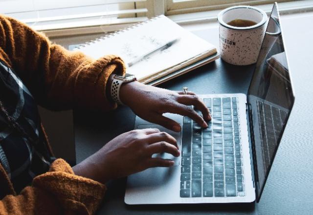 Mulheres negras empreendem em comunidades periféricas