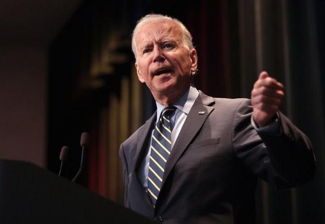 Biden assina lei que proíbe importação de produtos de Xinjiang, na China