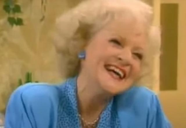 Morre atriz e comediante norte-americana Betty White, aos 99 anos