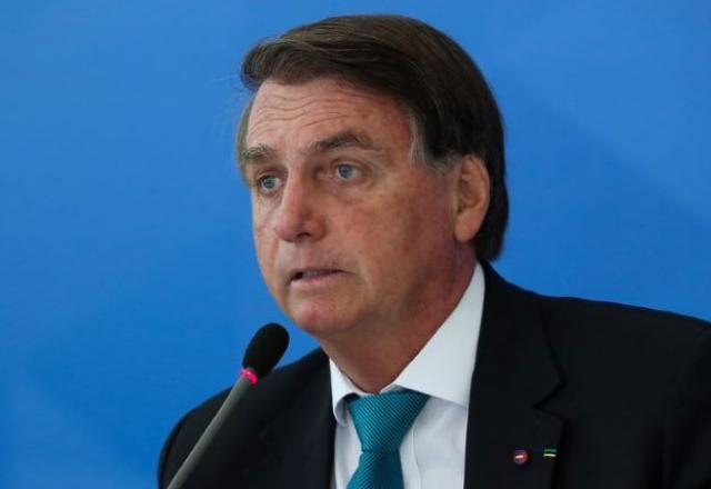 Poder Expresso: 1ª morte por Ômicron e Bolsonaro critica tarados por vacina