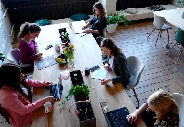 Mulheres lideram menos de 20% dos cargos públicos