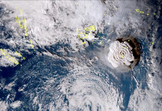 EUA: Oregon e Washington sob alerta de tsunami após erupção em Tonga