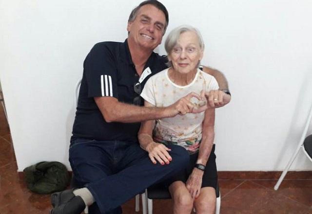 Poder Expresso: Bolsonaro se despede da mãe