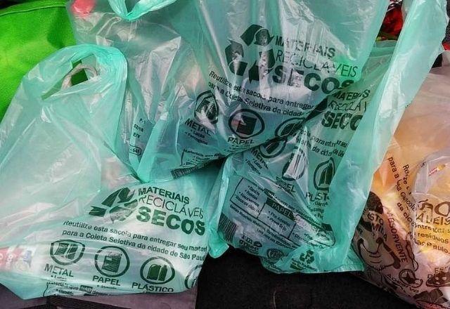 Sem sacolas plásticas? Entenda proposta que pode banir produto em SP