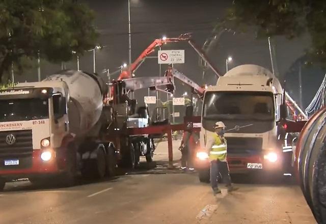 Cratera em SP: oito mil toneladas de concreto serão usadas para cobrir buraco