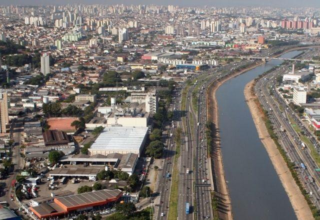 Desvio improvisado na Marginal Tietê é liberado