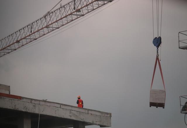 Custos da construção crescem 0,72% em janeiro, diz IBGE