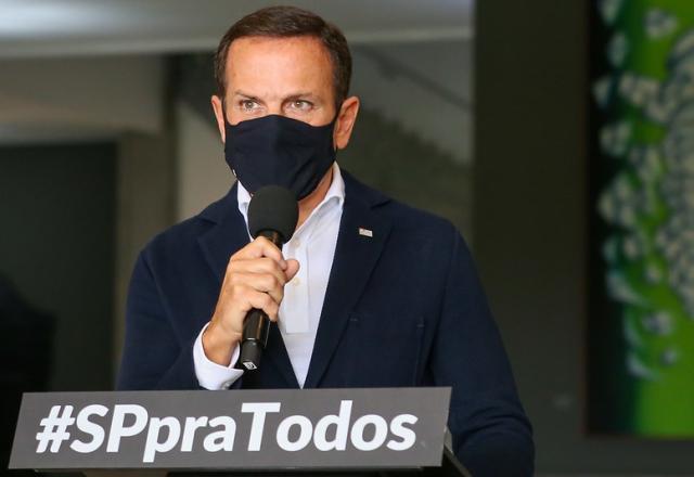 Em tom de campanha, Doria anuncia aumento salarial de 20% para policiais