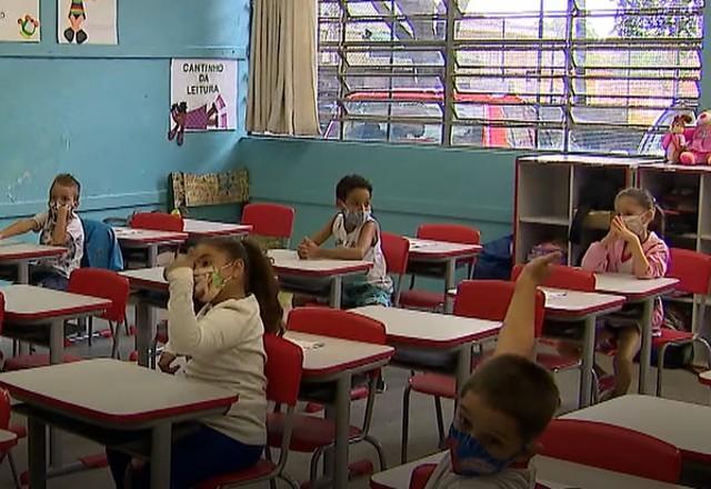 Alunos de escolas públicas de SP são matriculados em instituições a mais de 3km de distância