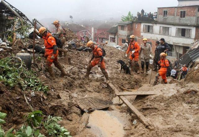 Defesa Civil encontra mais 3 corpos em Petrópolis; óbitos chegam a 123