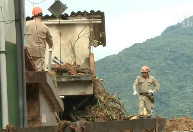 Petrópolis (RJ): buscas são retomadas em meio a instabilidade