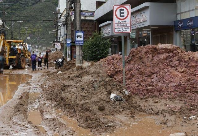 Tragédia em Petrópolis: 181 mortes confirmadas; 104 estão desaparecidos