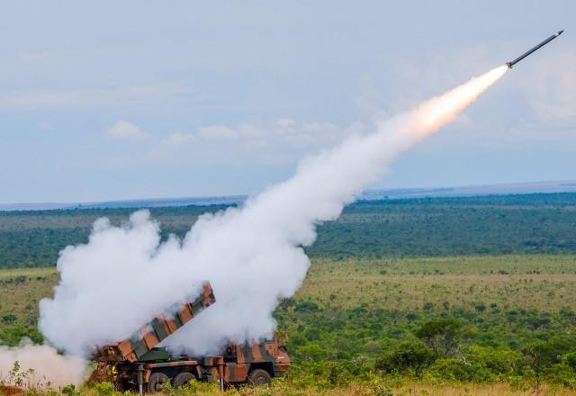 Proibidas por tratado, bombas de fragmentação são produzidas no Brasil