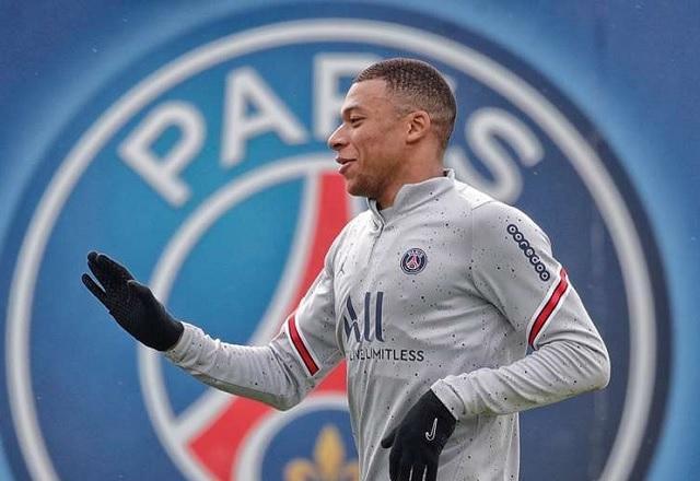 "Faremos de tudo para manter Mbappé no PSG", diz Leonardo