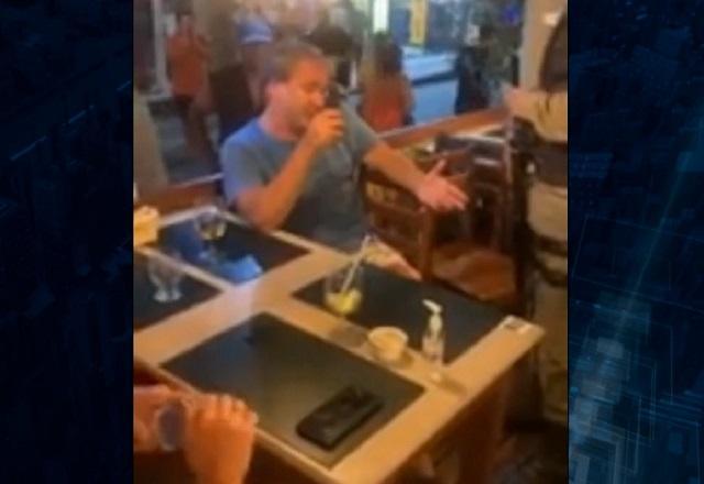 Turista de SP é preso após xingamento racista em restaurante na Bahia