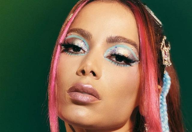 Anitta incentiva a votar em 2022: "Se não tirar título, vou me aposentar"