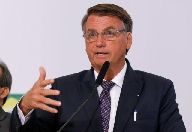 Bolsonaro está em hospital de Brasília com suspeita de nova obstrução