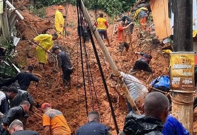 Sobe para 18 número de mortos pelas chuvas no Rio