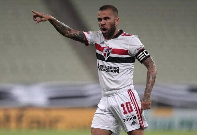 "Mel é melhor que m...": Daniel Alves explica saída do São Paulo