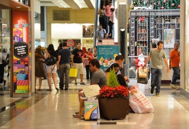 Semana Santa: confira o que abre e o que fecha durante feriado em SP