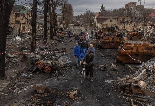 Moradores de Mariupol enviam carta pedindo ajuda ao Papa