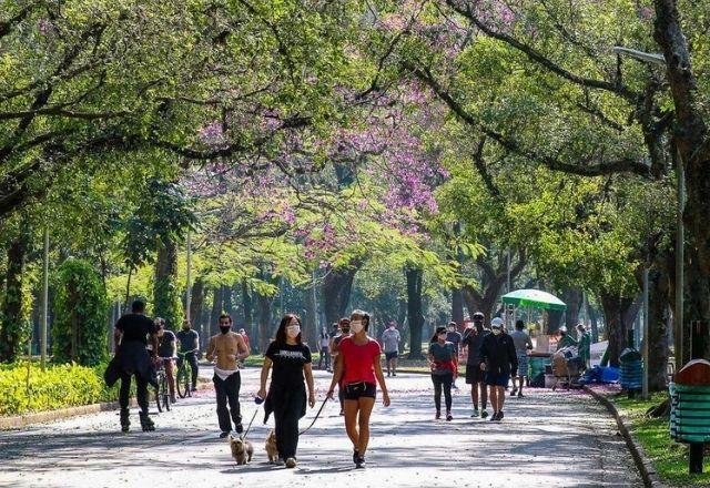 Confira o que abre e o que fecha durante o feriado de Tiradentes em SP