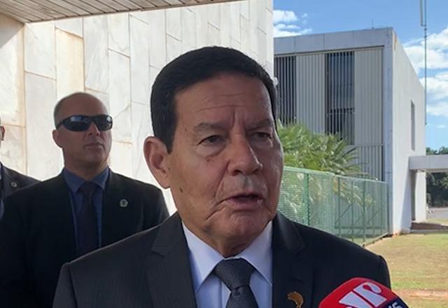 Mourão admite números "horrorosos" do desmatamento da Amazônia em abril