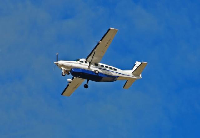 Passageiro sem experiência de voo pousa avião nos Estados Unidos