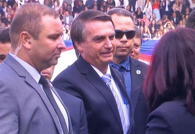 Bolsonaro defende ampla proteção jurídica a policiais em confrontos