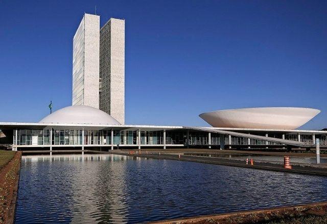 Deputados deverão instalar comissão sobre reforma tributária