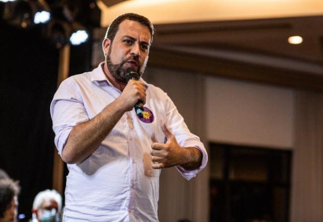 "Quem com ferro fere, com ferro será ferido", diz Boulos sobre Doria