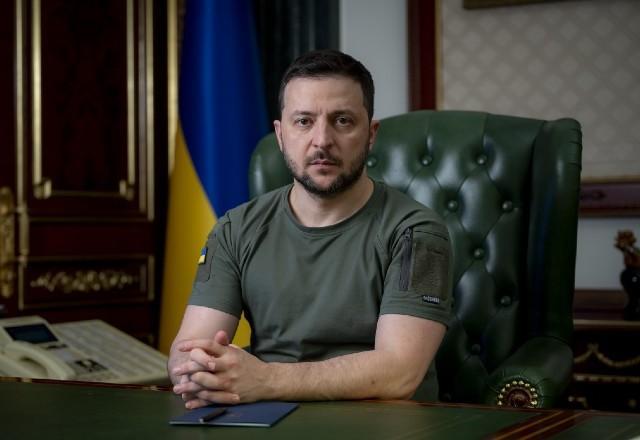 Zelensky afirma querer negociar com Putin