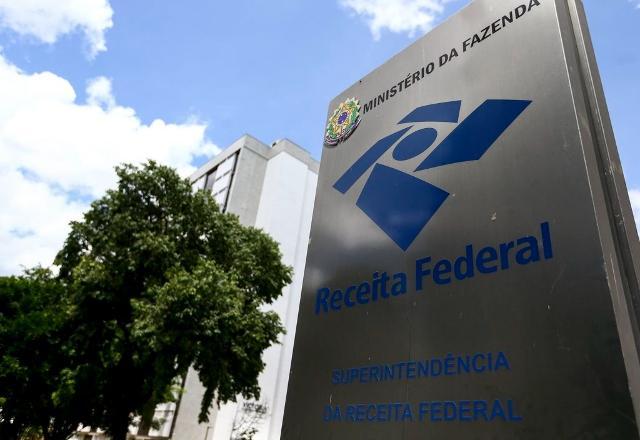 Governo federal bate recordes em arrecadação de impostos