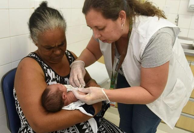 Vacina contra a tuberculose tem produção suspensa e pode ficar em falta