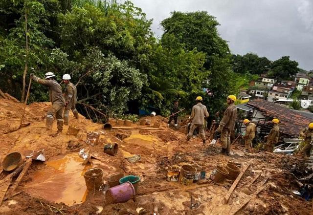 Vítimas de chvuas em Pernambuco receberão auxílio de R$ 1,5 mil