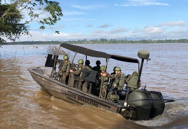 Comando Militar diz que buscas por jornalista "seguem de forma ininterrupta"