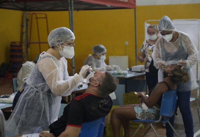 SP amplia testagem de covid para contatantes de pacientes infectados