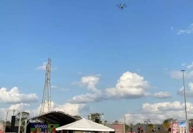 Drone atira fezes e urina contra apoiadores de Lula e Kalil em Uberlândia