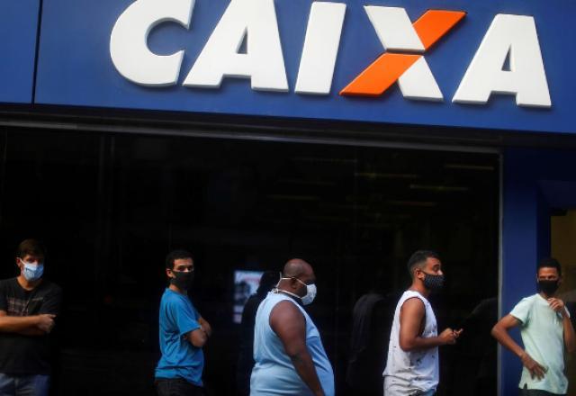 Fila de espera pelo Auxílio Brasil chega a 764,8 mil pessoas