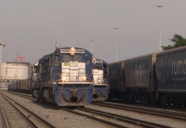 Volume do transporte de cargas por ferrovias bate recorde em 2021