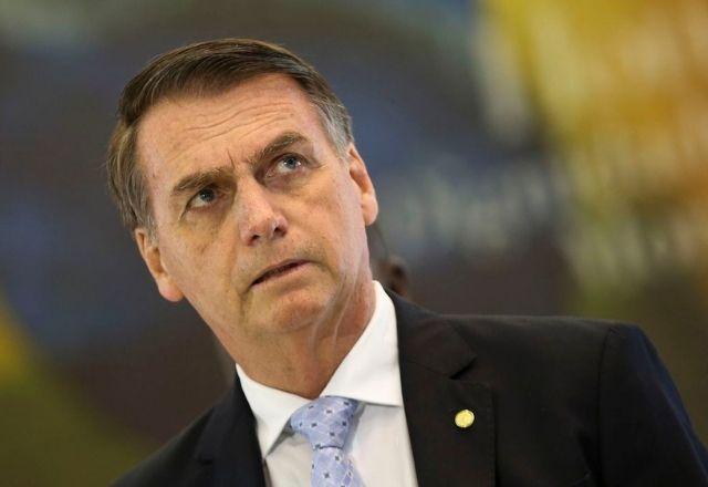 Bolsonaro edita decreto para obrigar postos a exibir preço de combustíveis