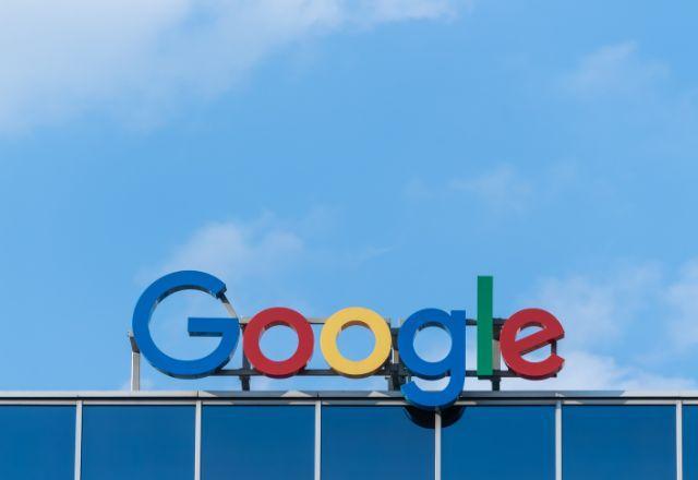 Rússia multa Google em US$ 360 mi por não remover conteúdo sobre guerra